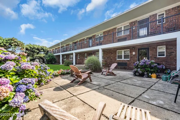 $1,950 | 548 Ocean Boulevard, Unit 12, Long Branch, NJ 07740