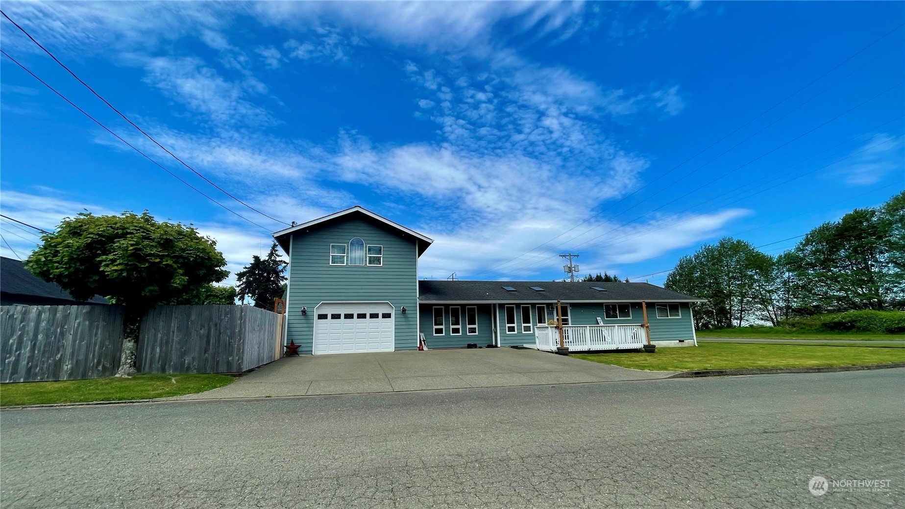 202 Myrtle Street Cosmopolis, WA 98537 - Photo 1 of 35 Gallery Image 1
