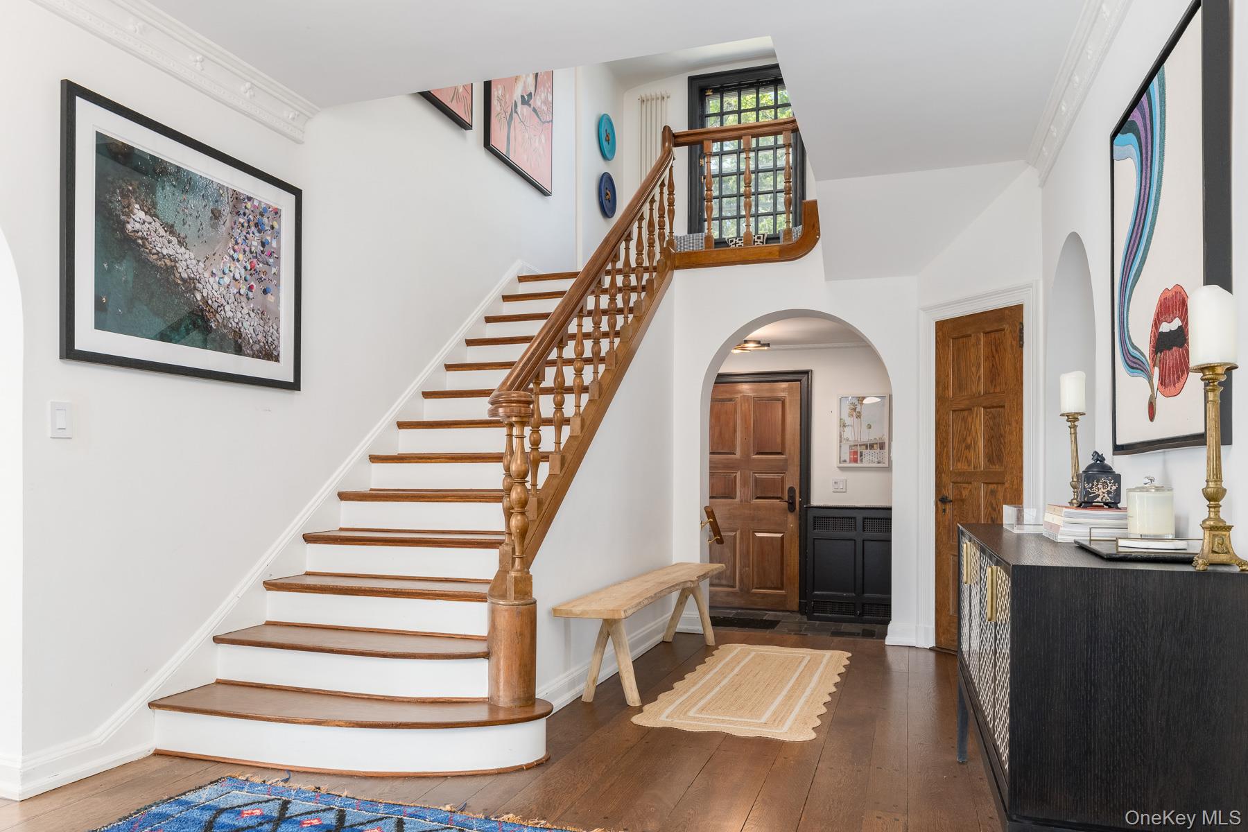 8 Rittenhouse Road Bronxville, NY 10708 - Photo 3 of 25
