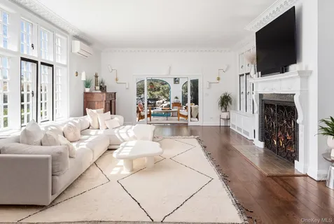 $2,595,000 | 8 Rittenhouse Road, Bronxville, NY 10708