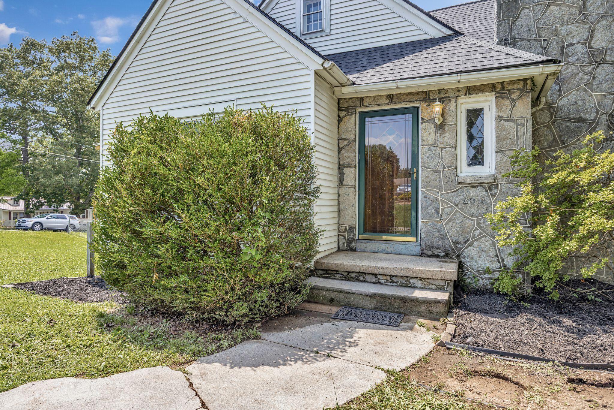 2019 McBrien Road Chattanooga, TN 37412 - Photo 3 of 33 Welcome Home!