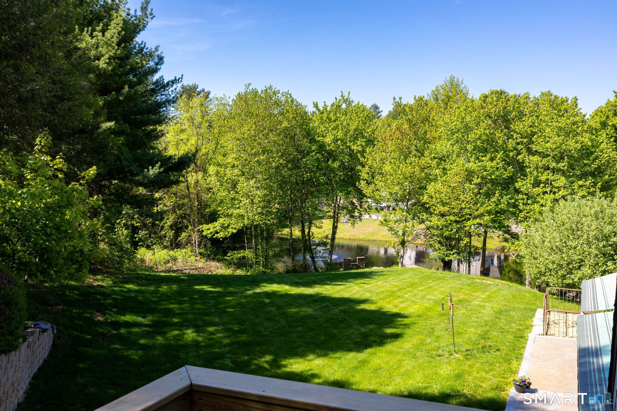 39 Chapman Road Marlborough, CT 06447 - Photo 27 of 40 a view of yard with green space