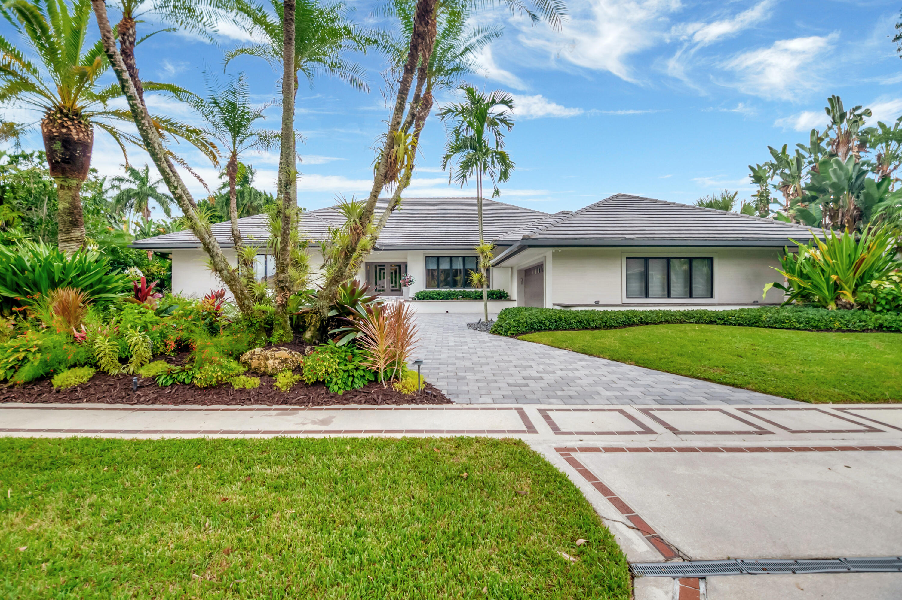 19672 Oakbrook Circle Boca Raton, FL 33434 - Photo 2 of 103 DSC_4617