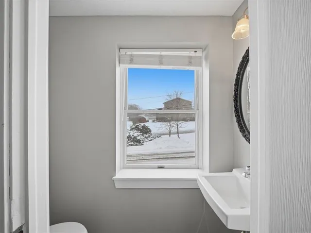 $179,900 | 7305 Lafayette Square, Aliquippa, PA 15001