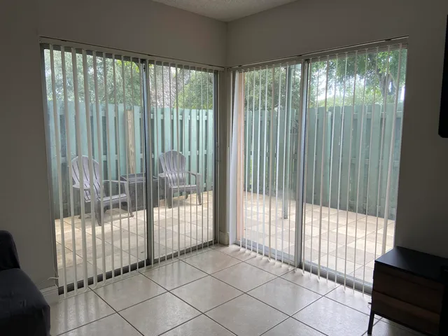 $2,150 | 1829 Fairview Villas Drive, Unit 2, Palm Springs, FL 33406