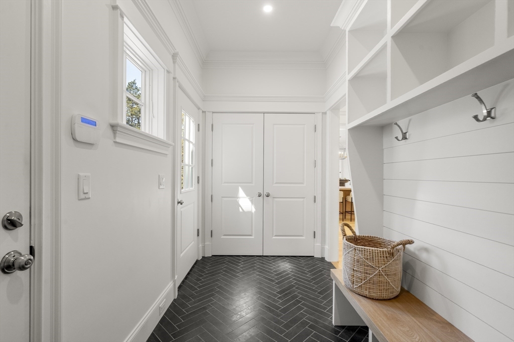 1 Tuttle Lane Lynnfield, MA 01940 - Photo 15 of 42