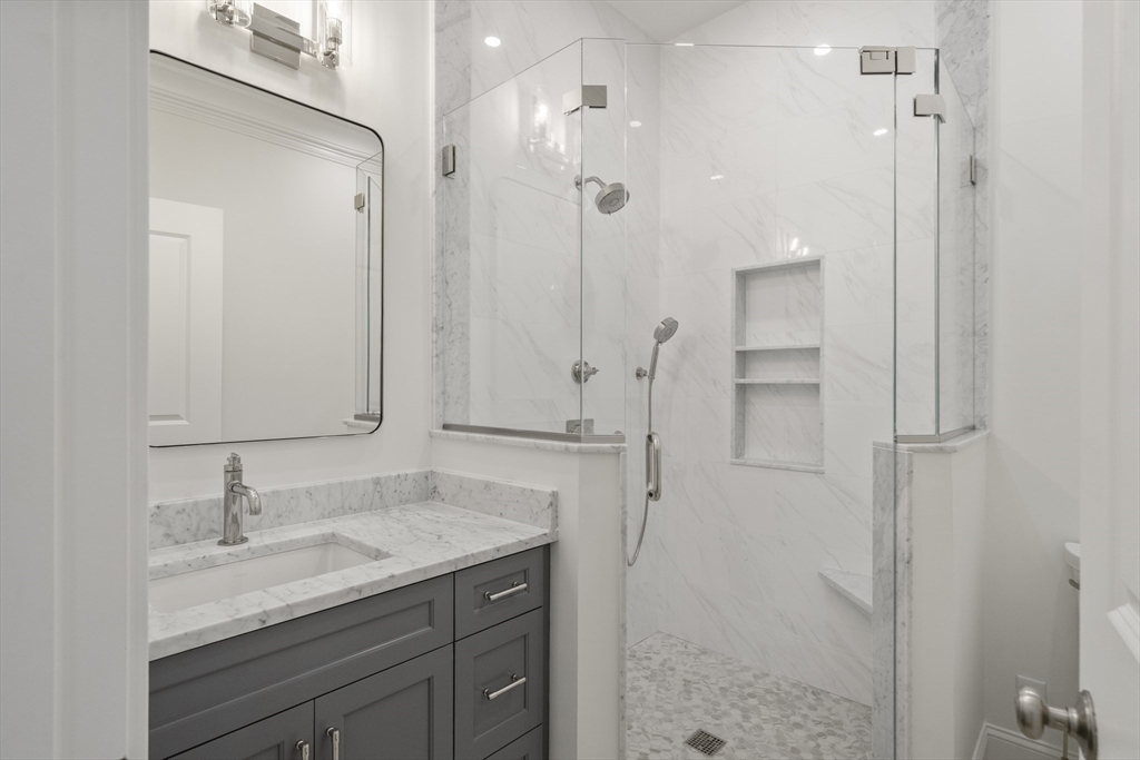 1 Tuttle Lane Lynnfield, MA 01940 - Photo 23 of 42