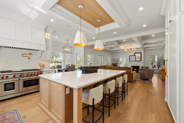 $3,750,000 | 1 Tuttle Lane, Lynnfield, MA 01940