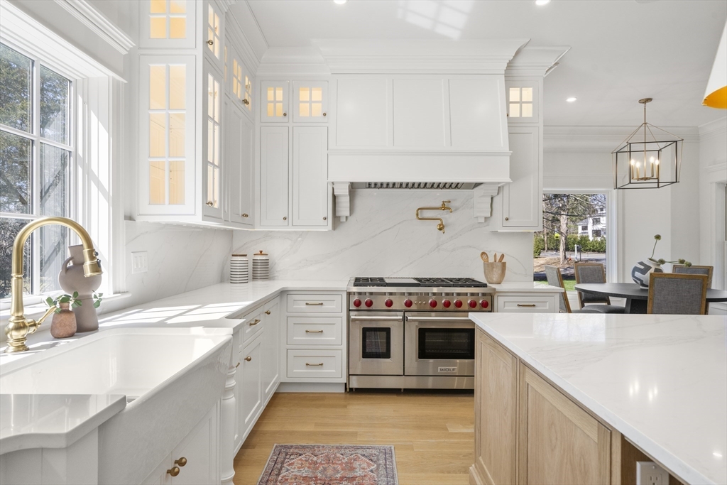 1 Tuttle Lane Lynnfield, MA 01940 - Photo 5 of 42