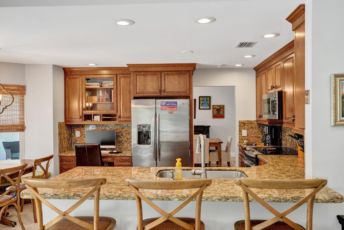 2850 Northwest 27th Avenue Boca Raton, FL 33434 - Photo 17 of 55 Kitchen