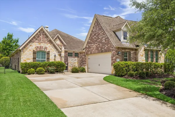 $599,000 | 19 Peace Tree Way, Tomball, TX 77375