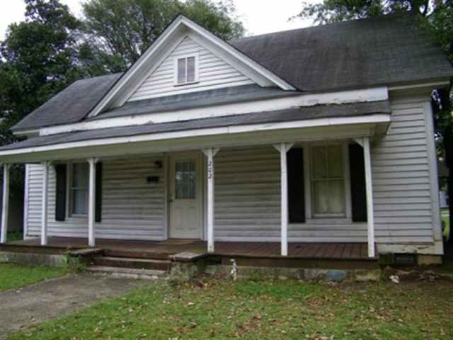 202 Arlington Road Greer, SC 29651 - Photo 1 of 7 Gallery Image 1