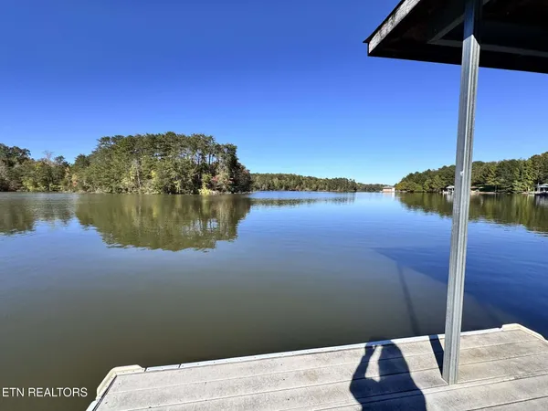 $575,000 | 728 Wood Duck Drive, Vonore, TN 37885