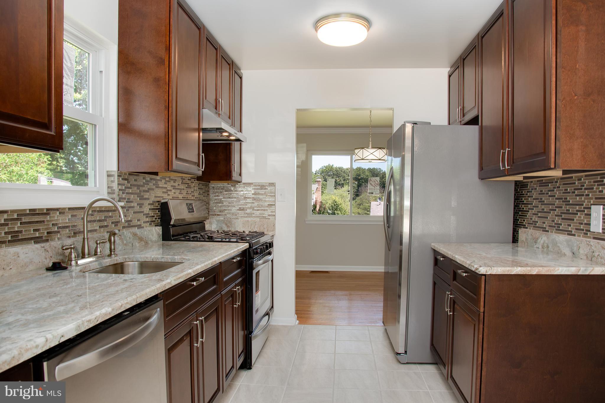 4538 Kinmount Road Lanham, MD 20706 - Photo 4 of 26 Kitchen