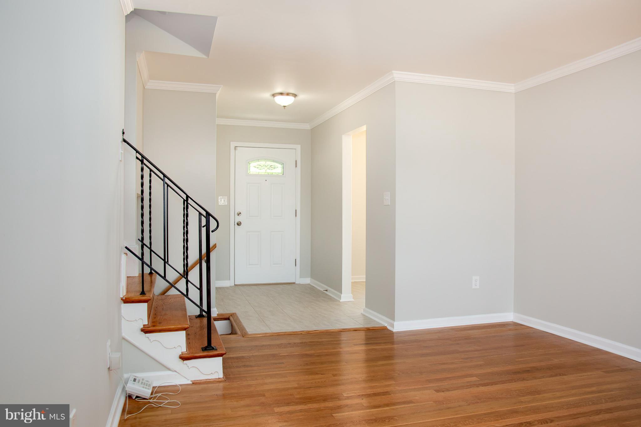 4538 Kinmount Road Lanham, MD 20706 - Photo 8 of 26 Living Room