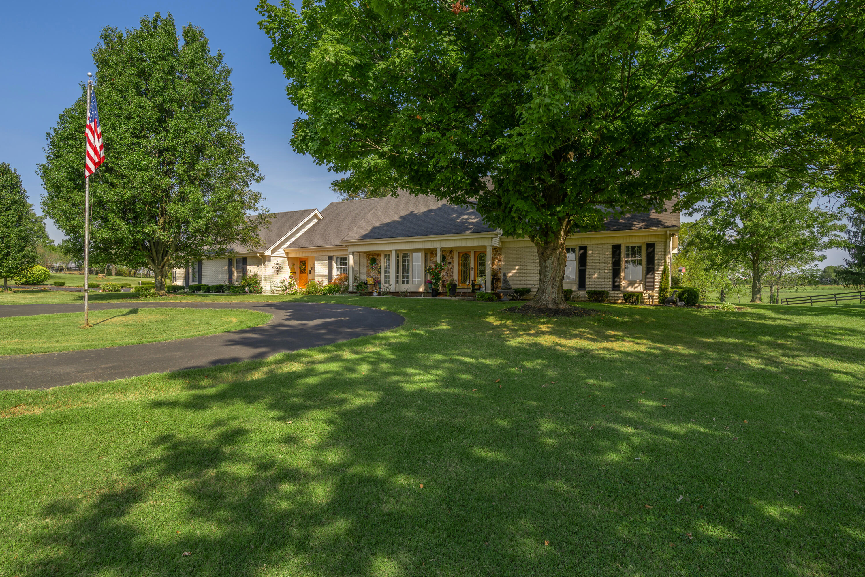 5487 Athens Walnut Hill Road Lexington, KY 40515 - Photo 4 of 108 TDB_3328