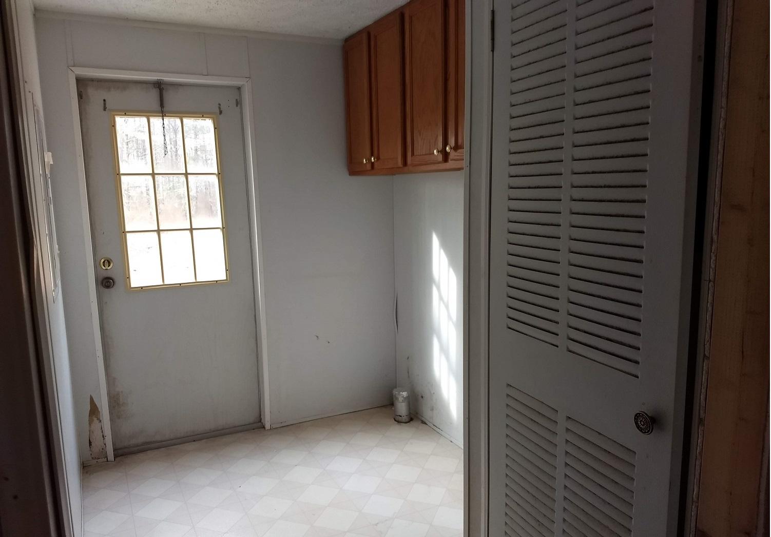 1621 Moore Road Georgetown, TN 37336 - Photo 4 of 10 laundry