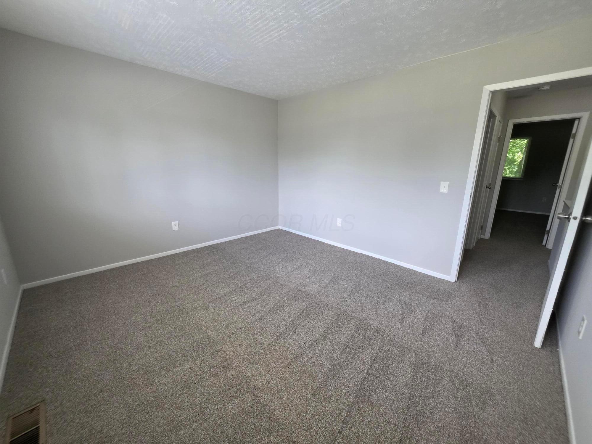 942 South Spring Road Westerville, OH 43081 - Photo 16 of 22