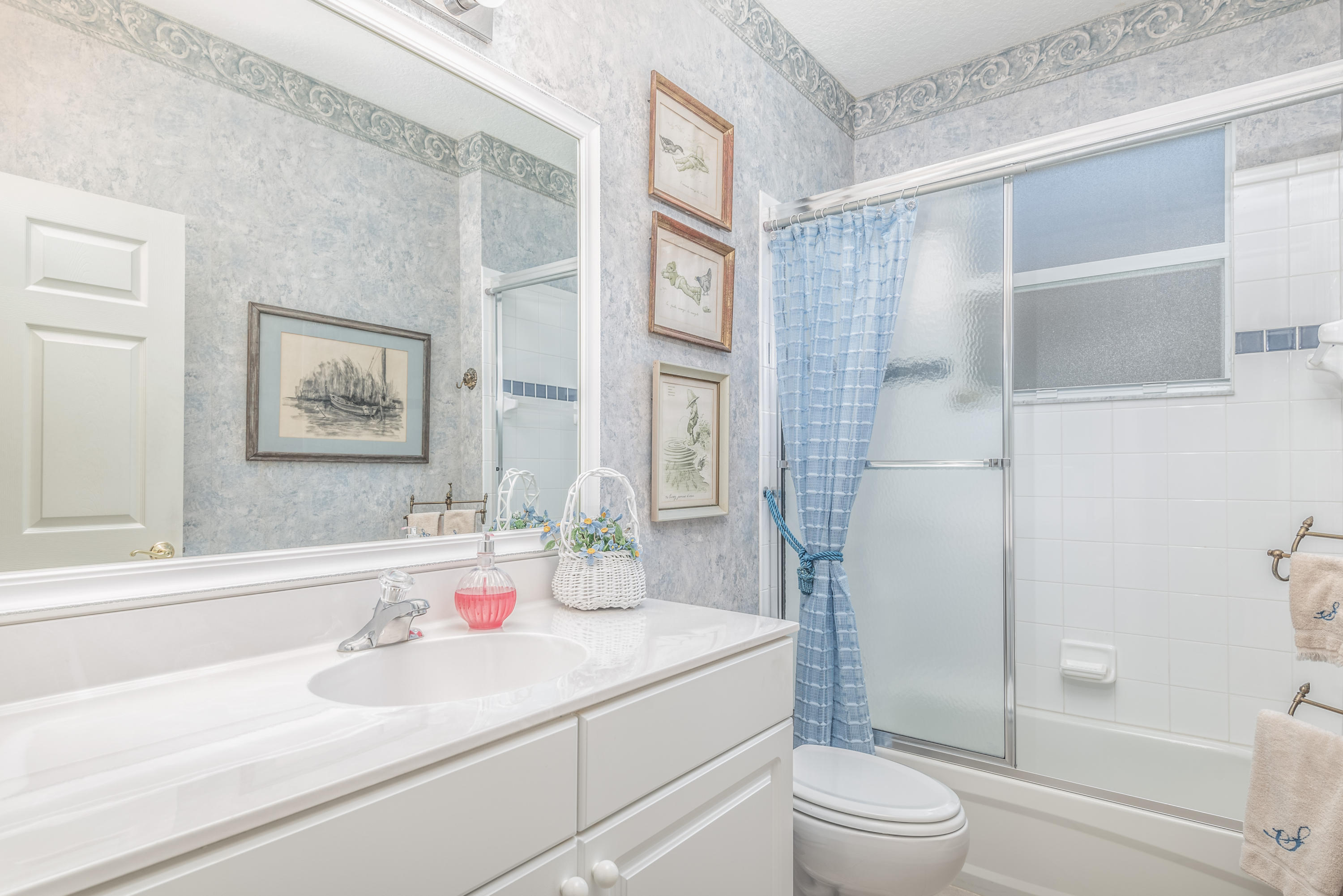 373 Springview Loop Port St. Lucie, FL 34986 - Photo 14 of 56 2nd Bathroom