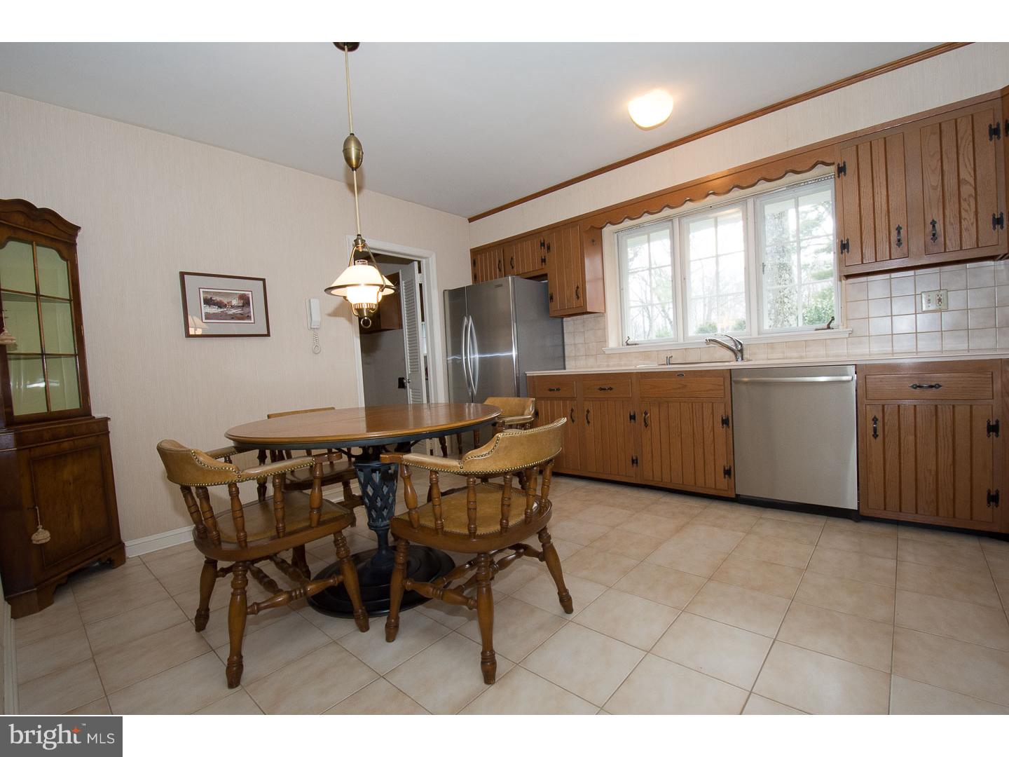 719 Woodcrest Road Radnor, PA 19087 - Photo 10 of 23 Kitchen