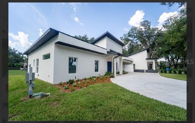 2902 Robinson Road Plant City, FL 33565 - Photo 2 of 18 Gallery Image 2