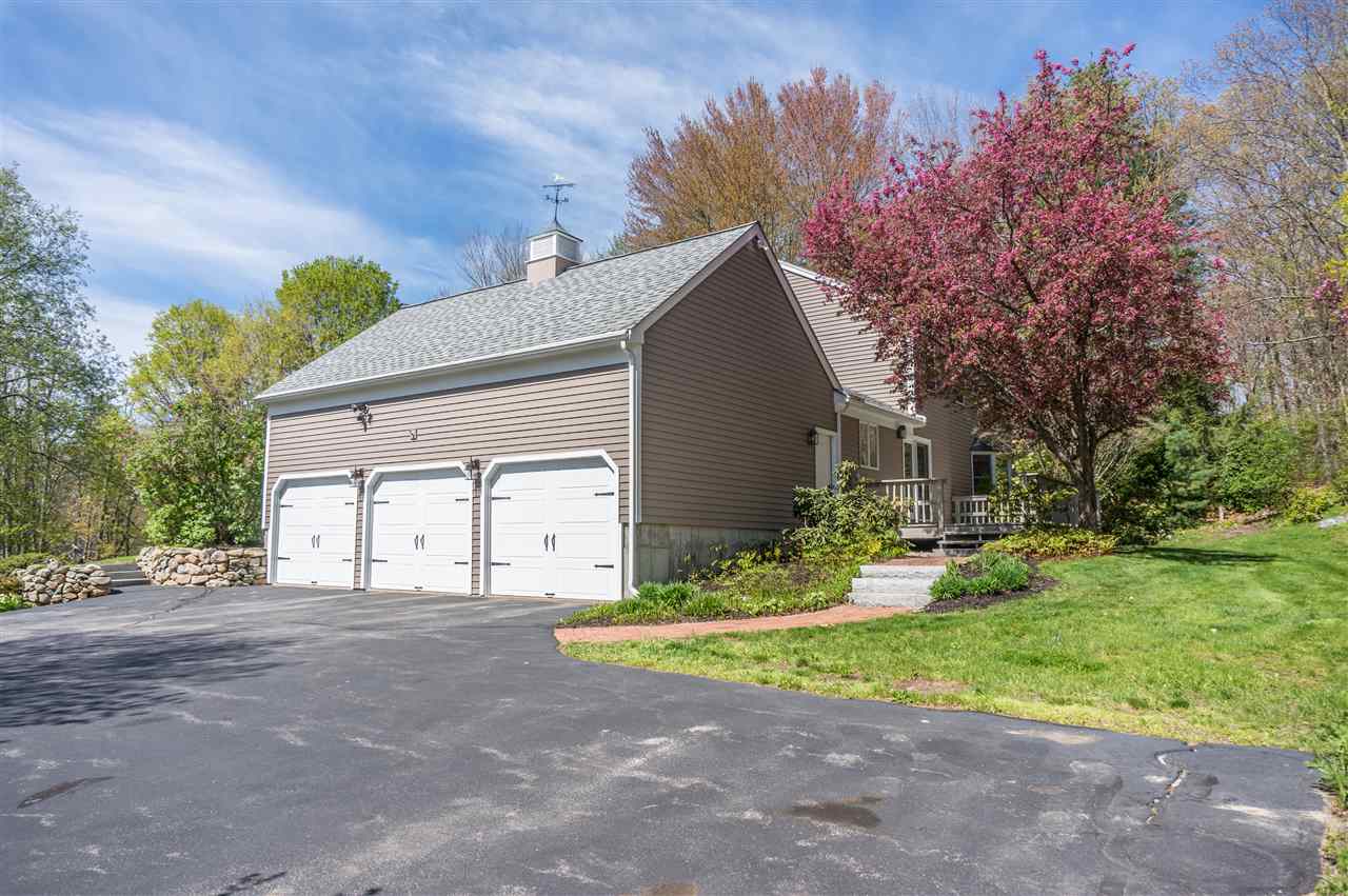 2 Dalkeith Road Hollis, NH 03049 - Photo 3 of 40