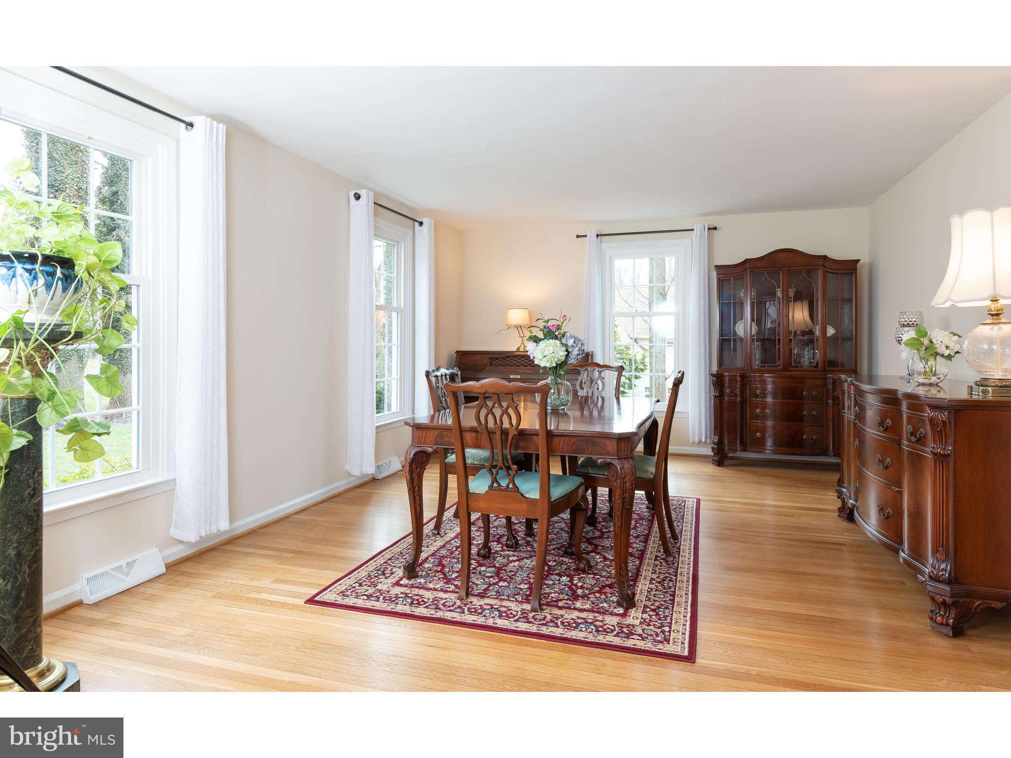 270 Peck Road Downingtown, PA 19335 - Photo 7 of 30 Dining Room