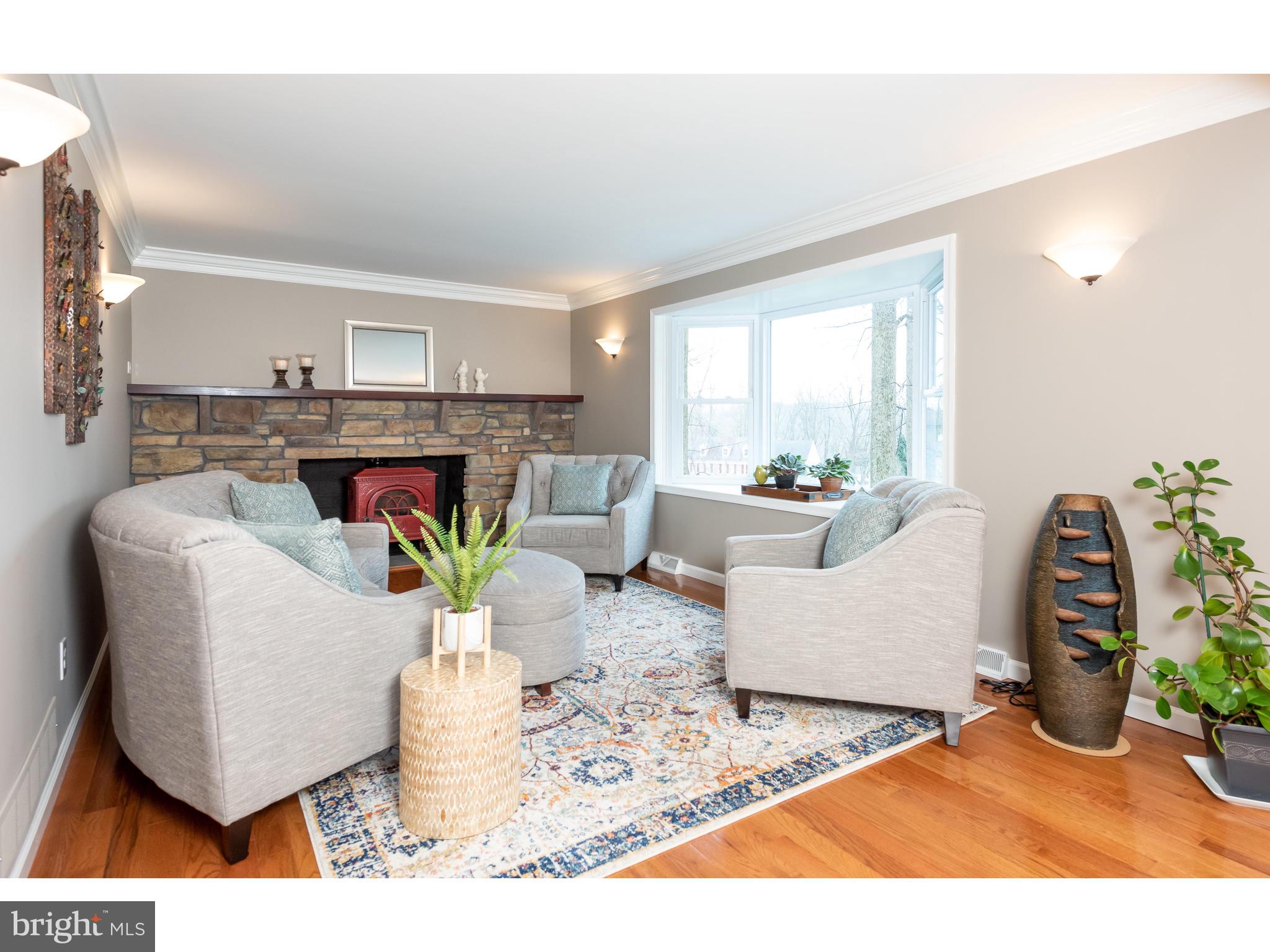 270 Peck Road Downingtown, PA 19335 - Photo 10 of 30 Family Room