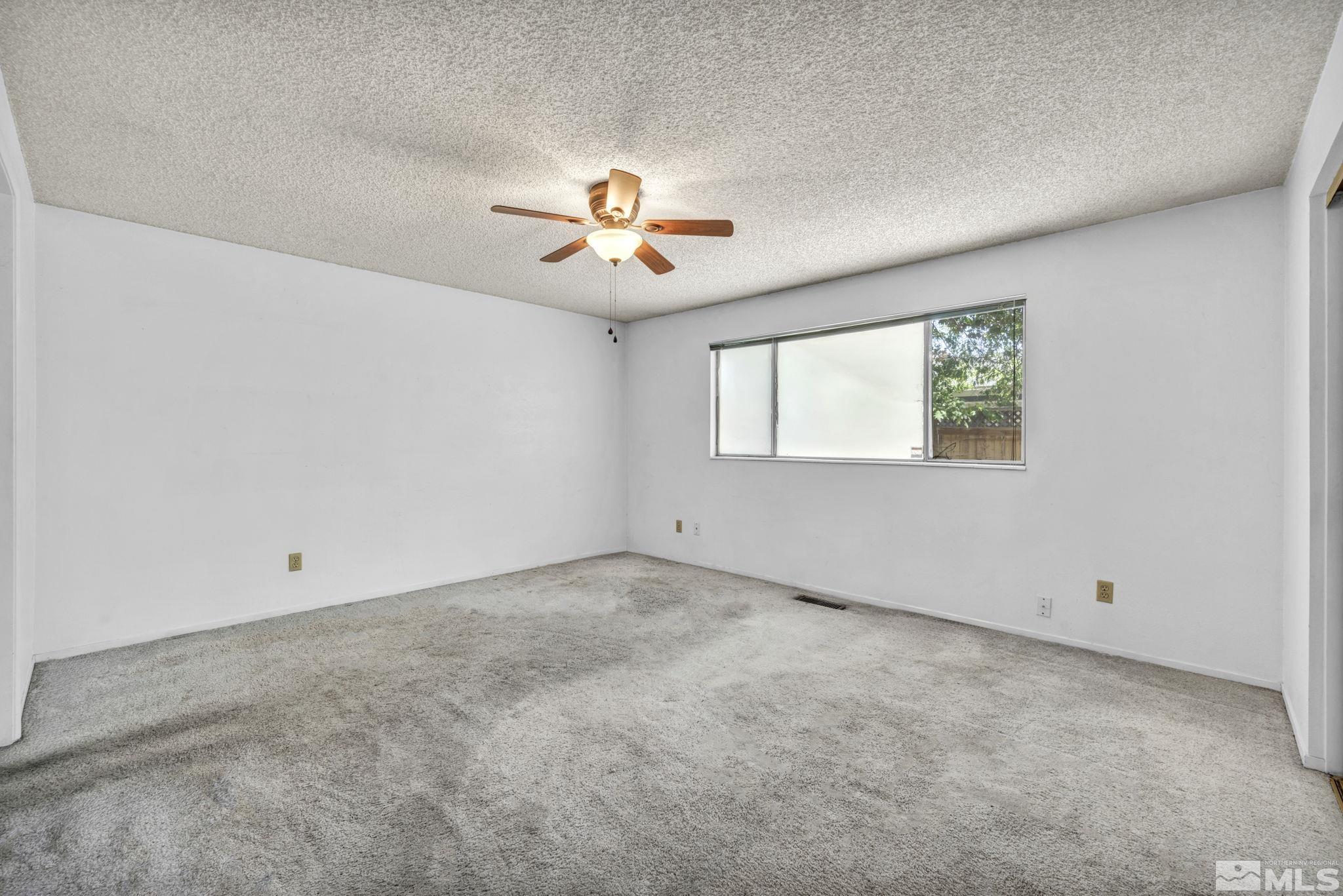 1672 Del Rosa Way Sparks, NV 89434 - Photo 18 of 32 Photo 18