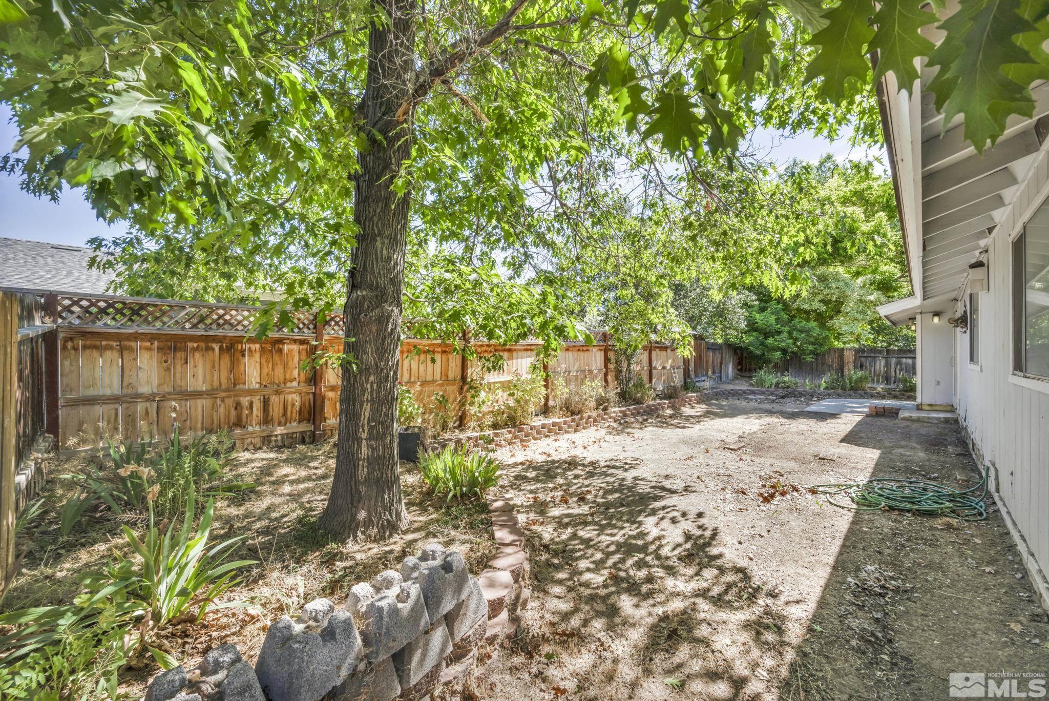 1672 Del Rosa Way Sparks, NV 89434 - Photo 29 of 32 Photo 29