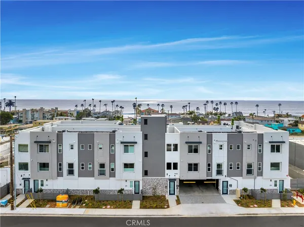 $3,795 | 1105 South Cleveland Street, Unit 205, Oceanside, CA 92054