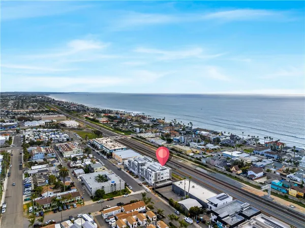 $3,795 | 1105 South Cleveland Street, Unit 205, Oceanside, CA 92054