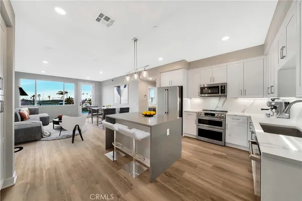 $3,795 | 1105 South Cleveland Street, Unit 205, Oceanside, CA 92054