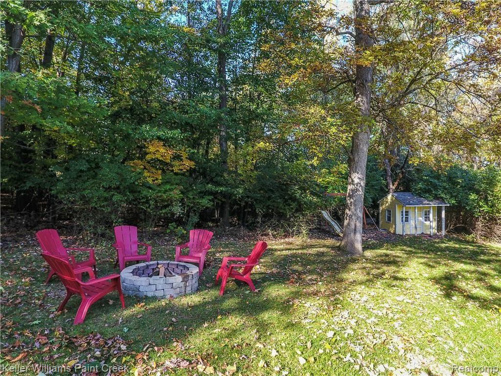 416 Ivy Wood Court Rochester Hills, MI 48307 - Photo 28 of 32