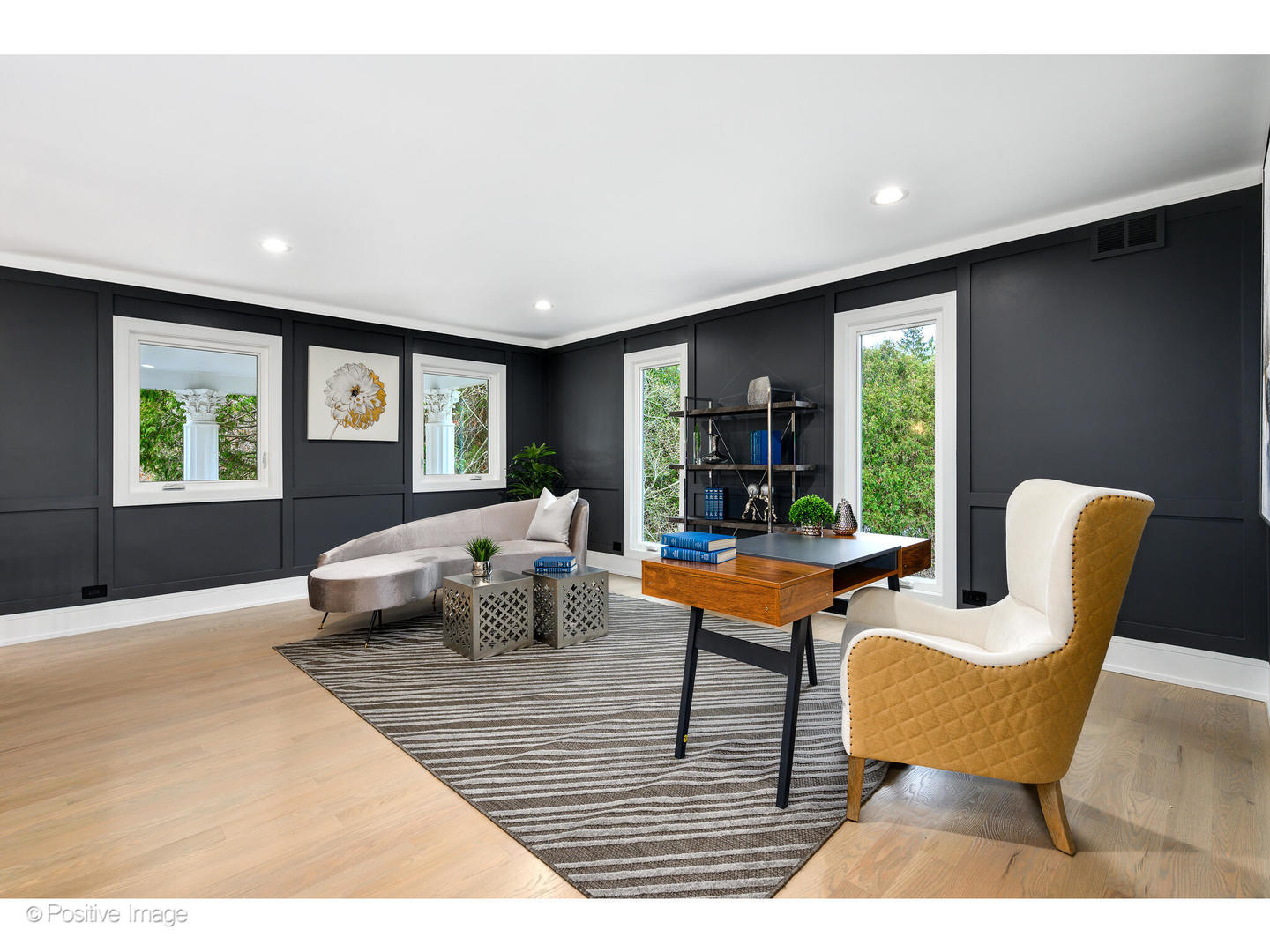 2005 Malory Lane Highland Park, IL 60035 - Photo 23 of 48 a outdoor space with furniture