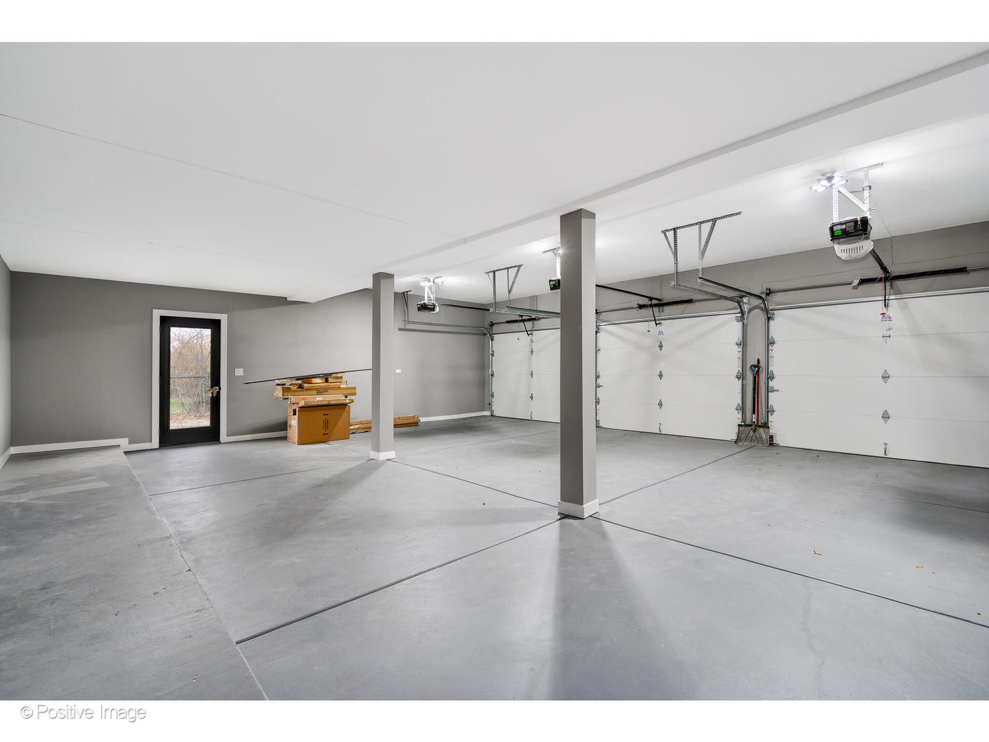 2005 Malory Lane Highland Park, IL 60035 - Photo 43 of 48 a view of a garage