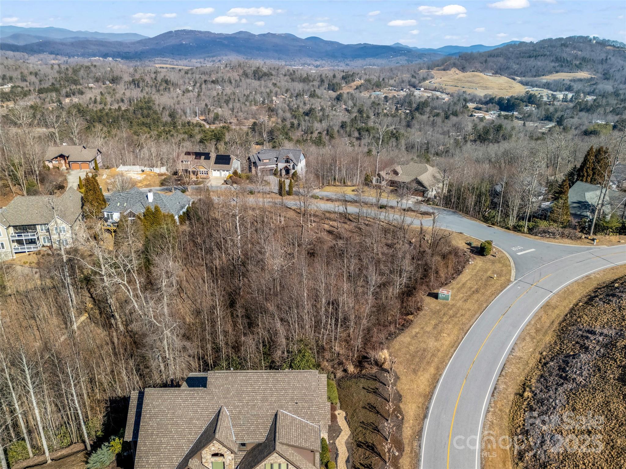 1509 Summit Hill Road Hendersonville, NC 28791 - Photo 23 of 28