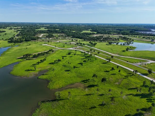 a view of an outdoor space