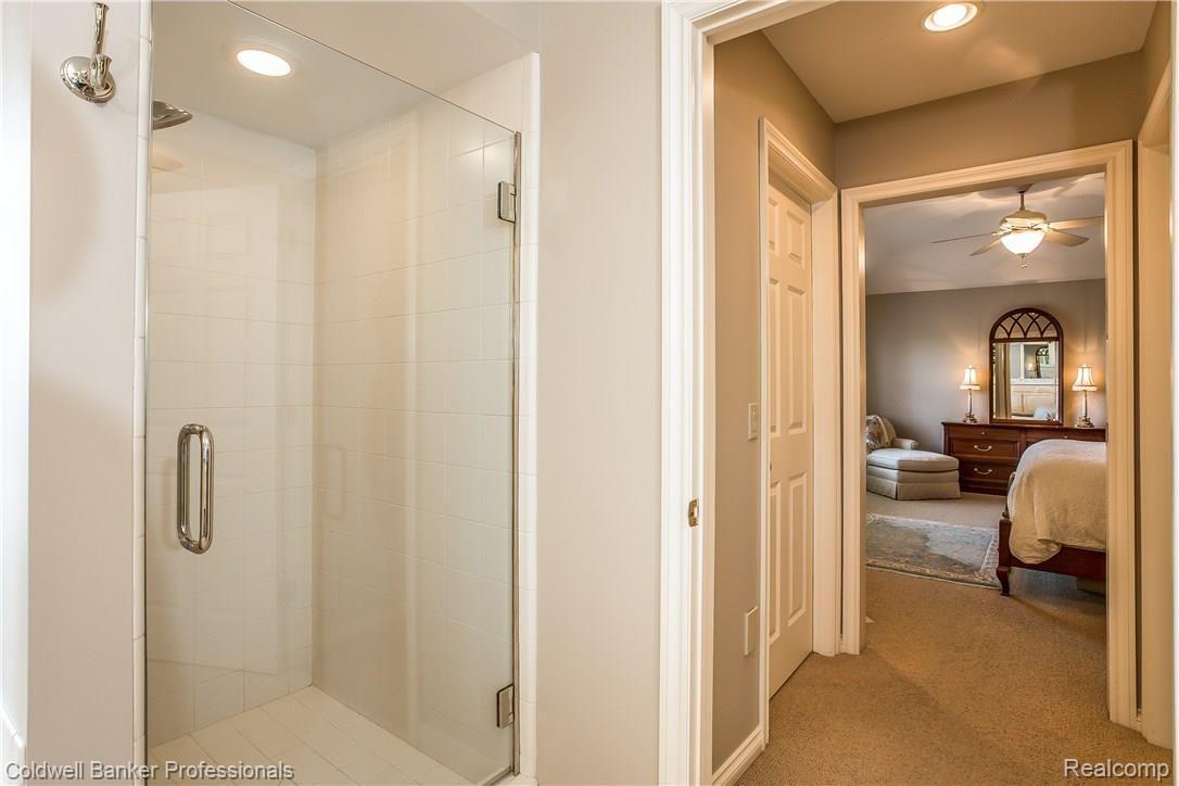 1391 Pebble Ridge Drive Rochester, MI 48307 - Photo 44 of 99 047-Master_Bathroom-3730114-large.jpg