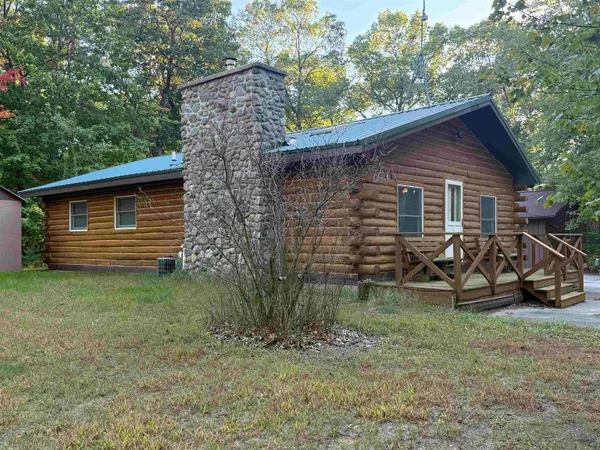$279,900 | N6772 Black Oak Circle, Shawano, WI 54166