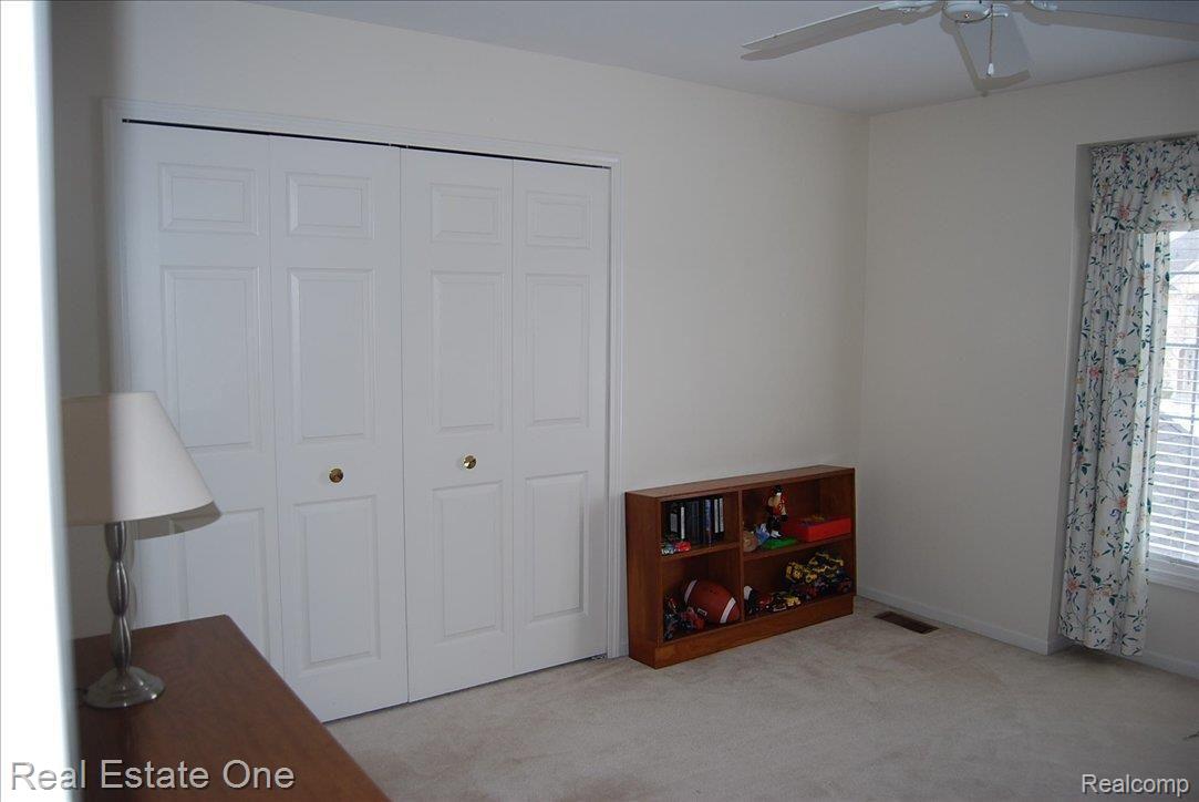 3619 Aynsley Drive Rochester, MI 48306 - Photo 16 of 21 Bedroom #2