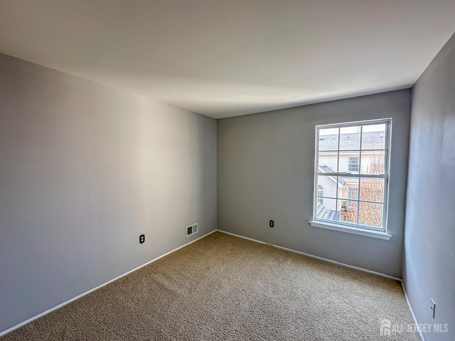 1212 Plymouth Road North Brunswick, NJ 08902 - Photo 15 of 27