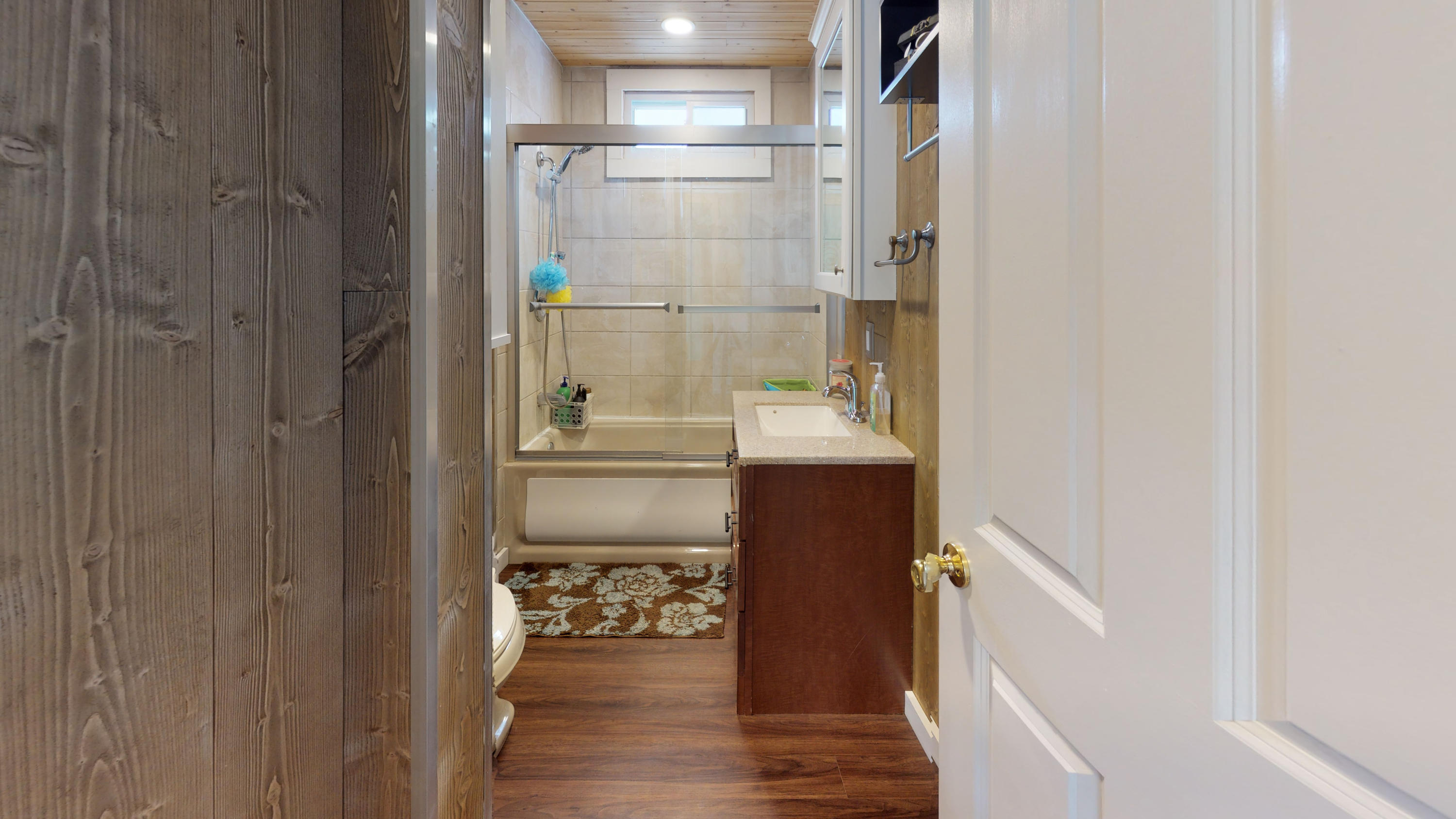 17 Weskeag Road Owls Head, ME 04854 - Photo 13 of 44 1st Floor Bathroom