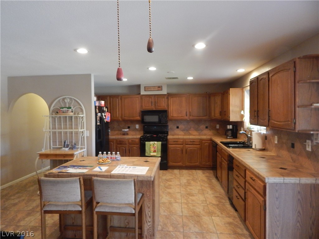 2210 Appaloosa Road Henderson, NV 89002 - Photo 17 of 33 Gallery Image 17