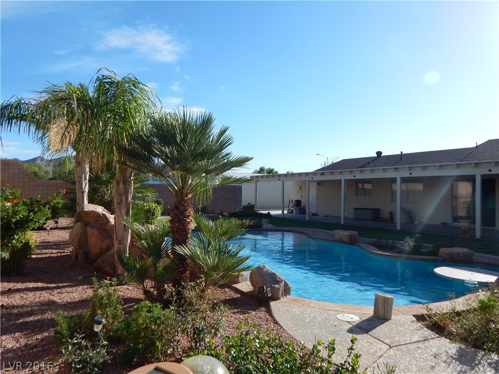 2210 Appaloosa Road Henderson, NV 89002 - Photo 6 of 33 Gallery Image 6