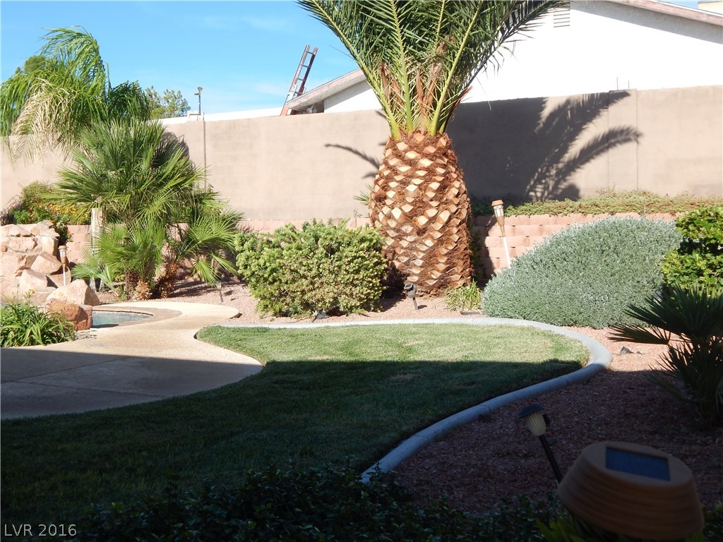 2210 Appaloosa Road Henderson, NV 89002 - Photo 9 of 33 Gallery Image 9