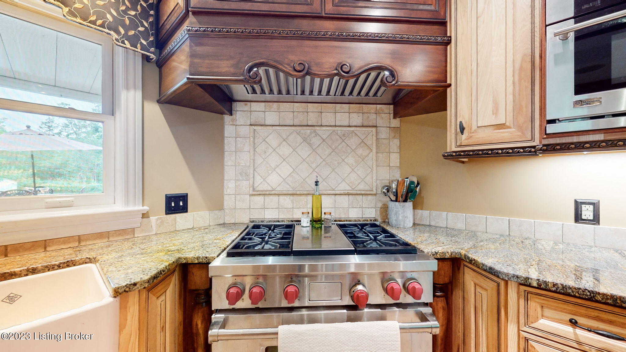 1710 Hawk Hill Road La Grange, KY 40031 - Photo 10 of 89 CHEF'S CHOICE WOLF GAS RANGE WITH GRIDDLE