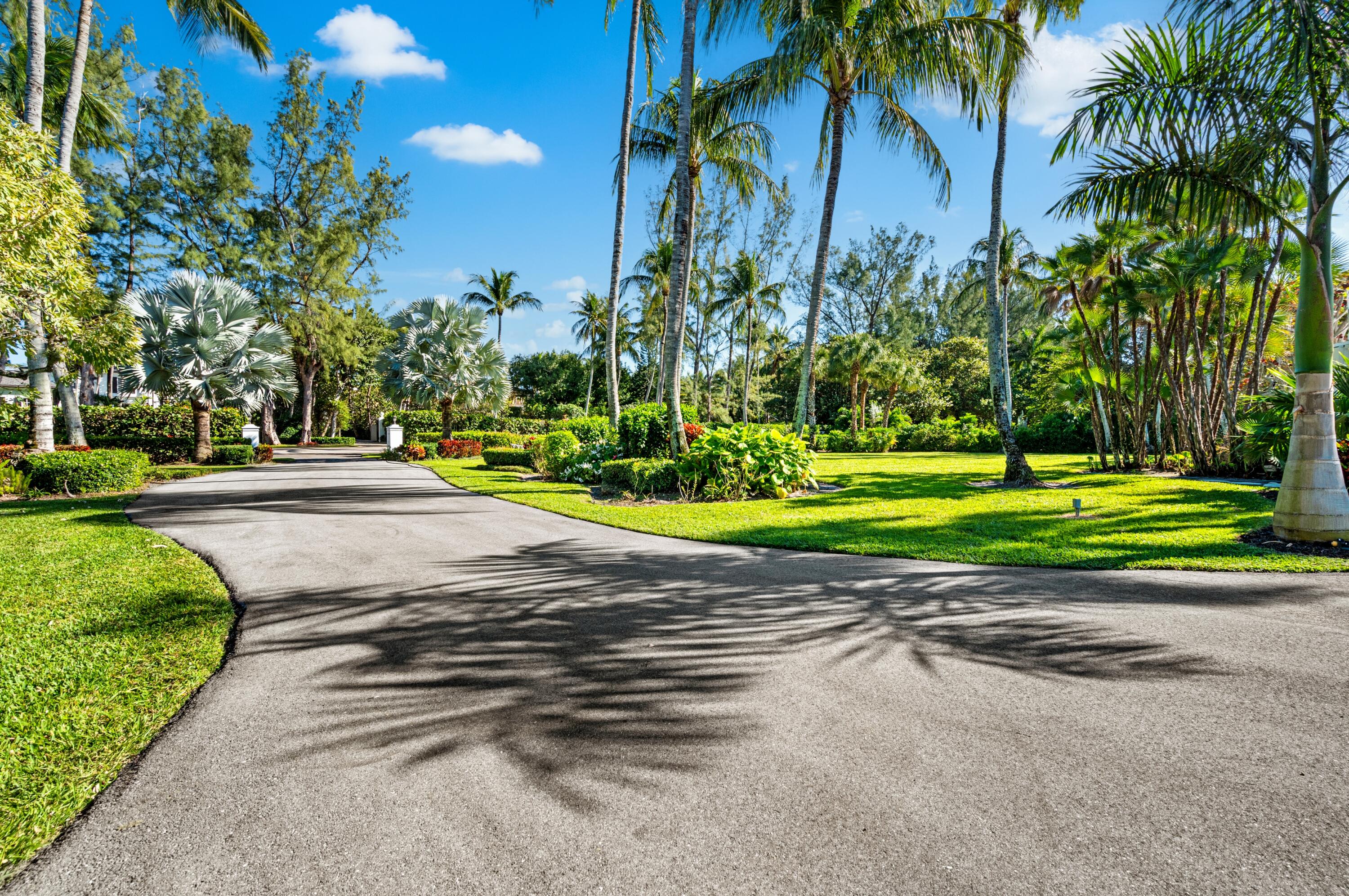 3224 North Ocean Boulevard Gulf Stream, FL 33483 - Photo 12 of 48 a view of a volley ball court