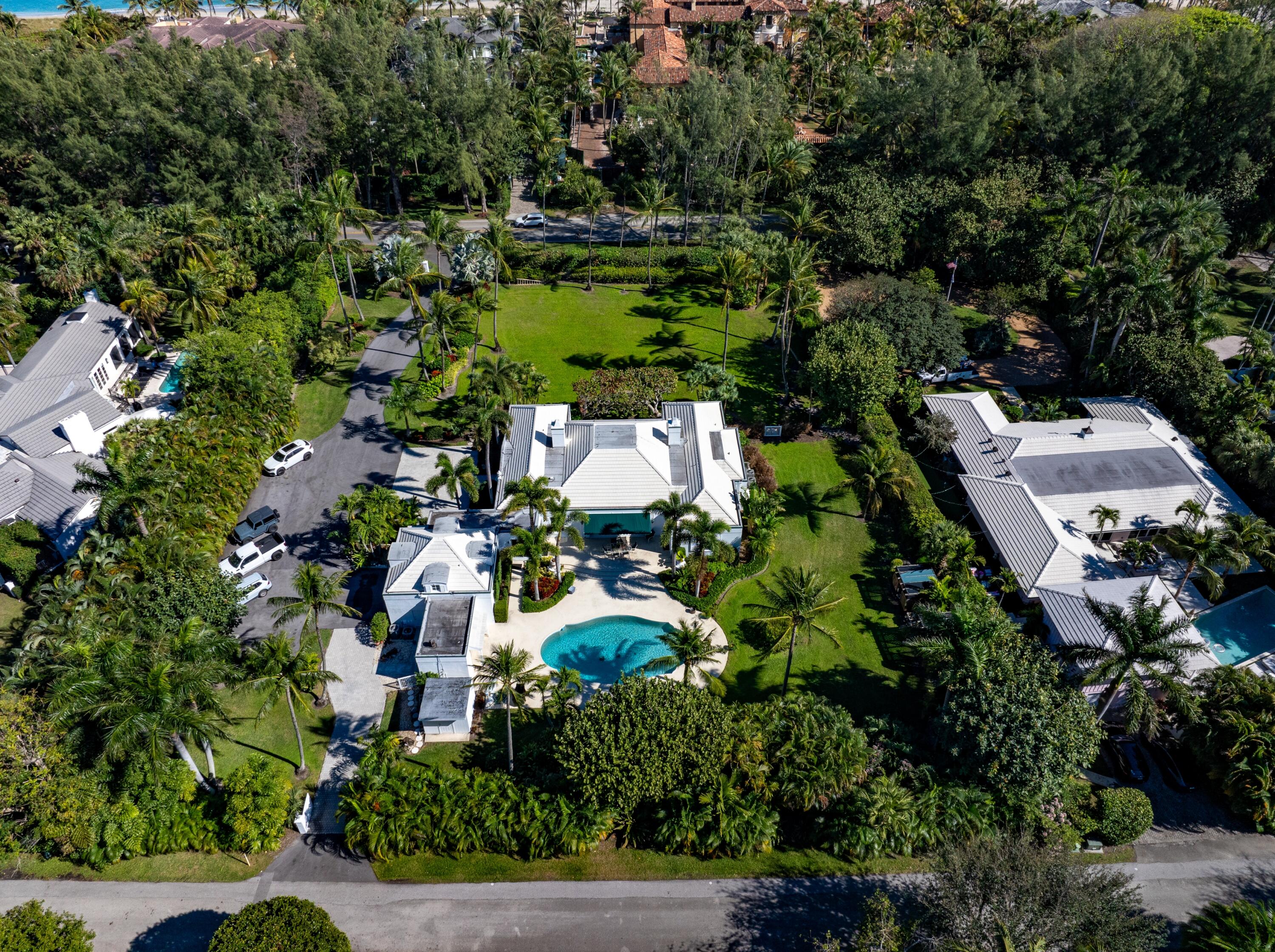 3224 North Ocean Boulevard Gulf Stream, FL 33483 - Photo 47 of 48 an aerial view of multiple house