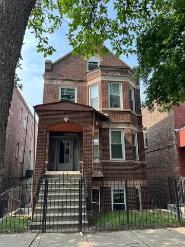 $1,400 | 2602 West 22nd Place, Unit 2, Chicago, IL 60608